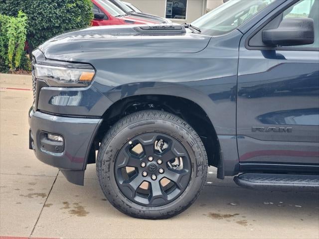 2027 RAM Ram 1500 RAM 1500 EXPRESS CREW CAB 4X4 5'7' BOX