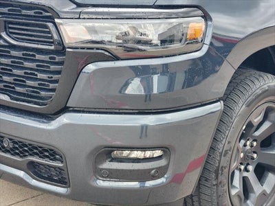 2027 RAM Ram 1500 RAM 1500 EXPRESS CREW CAB 4X4 5'7' BOX