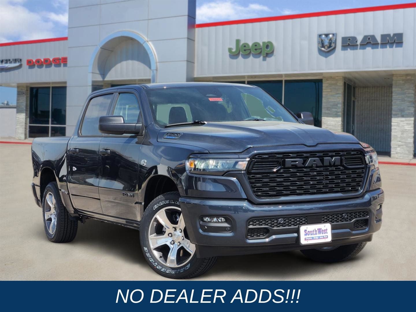 2026 RAM Ram 1500 RAM 1500 EXPRESS CREW CAB 4X4 5'7' BOX