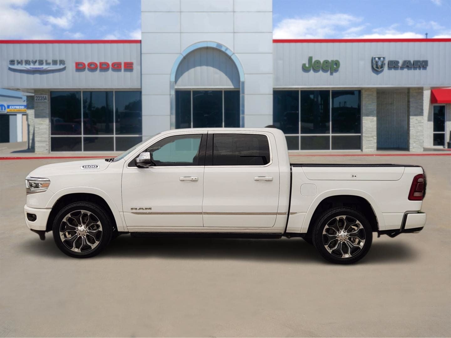 2023 RAM Ram 1500 Limited Crew Cab 4x4 5'7' Box