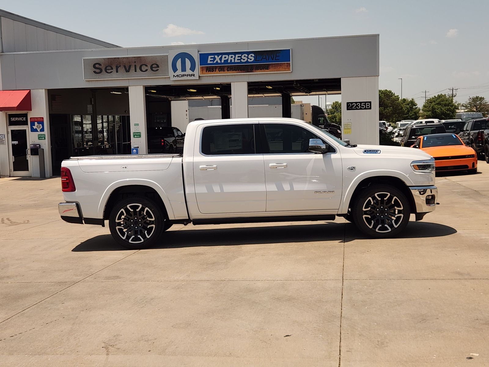 2026 RAM Ram 1500 RAM 1500 LIMITED LONGHORN CREW CAB 4X4 5'7' BOX