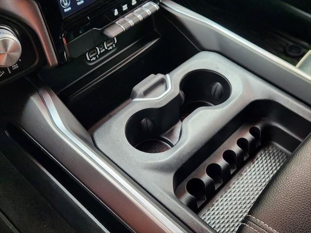 2020 RAM Ram 1500 Laramie Crew Cab 4x4 5'7' Box