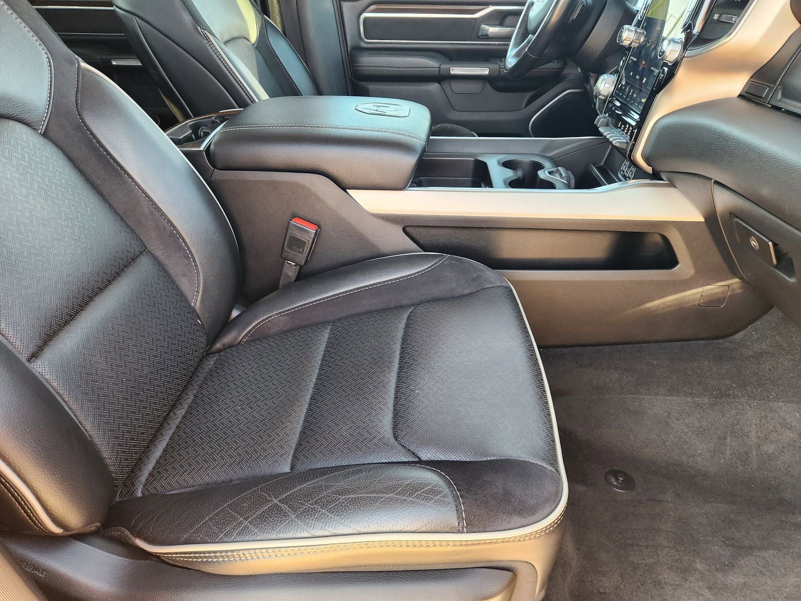 2021 RAM Ram 1500 Laramie Crew Cab 4x4 6'4' Box