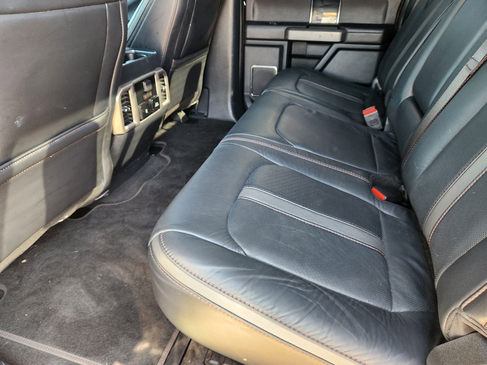 2022 Ford F-350 Platinum