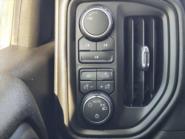 2024 Chevrolet Silverado 2500HD 4WD Double Cab Standard Bed Custom