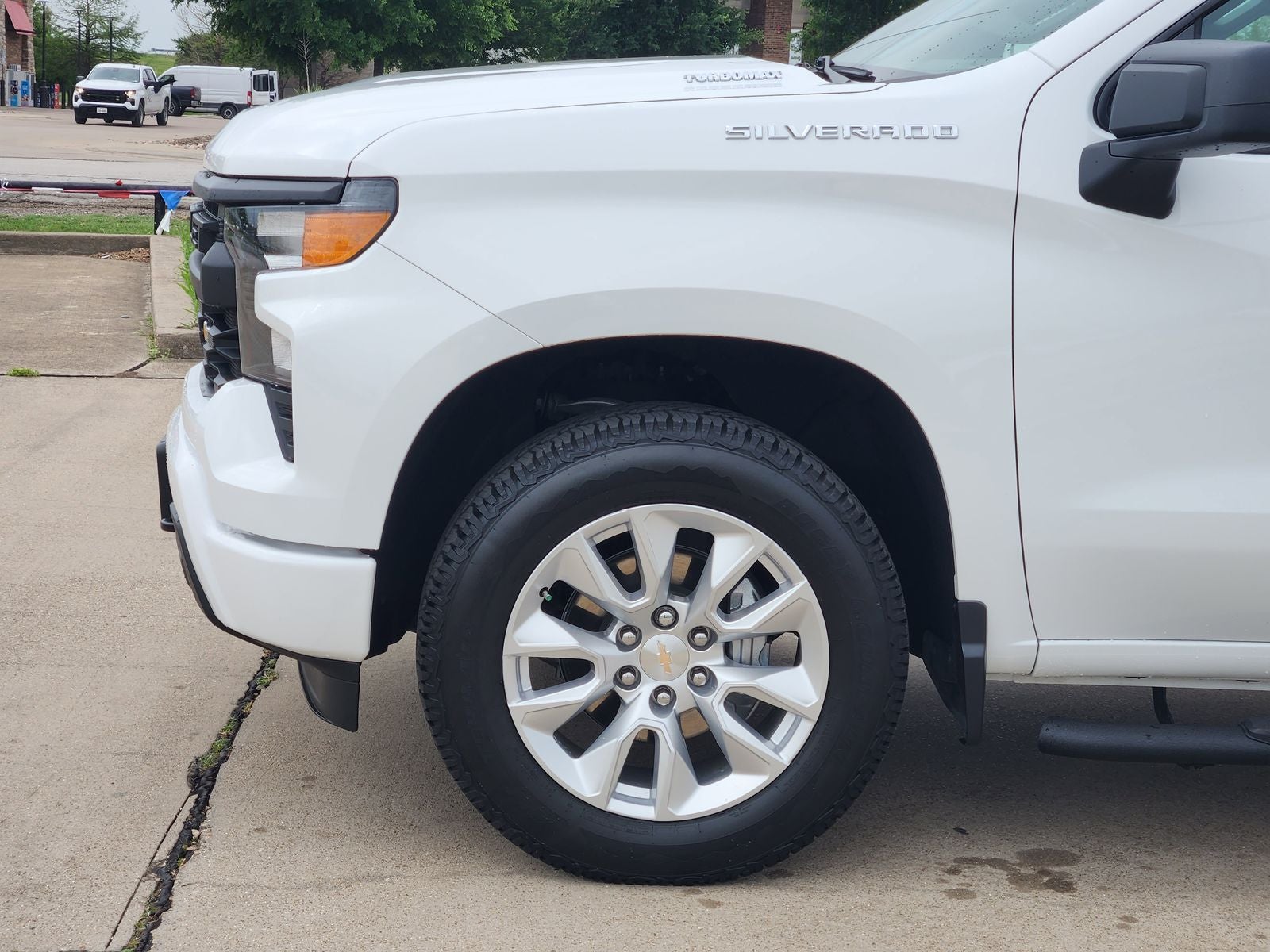 2025 Chevrolet Silverado 1500 4WD Crew Cab Short Bed Custom