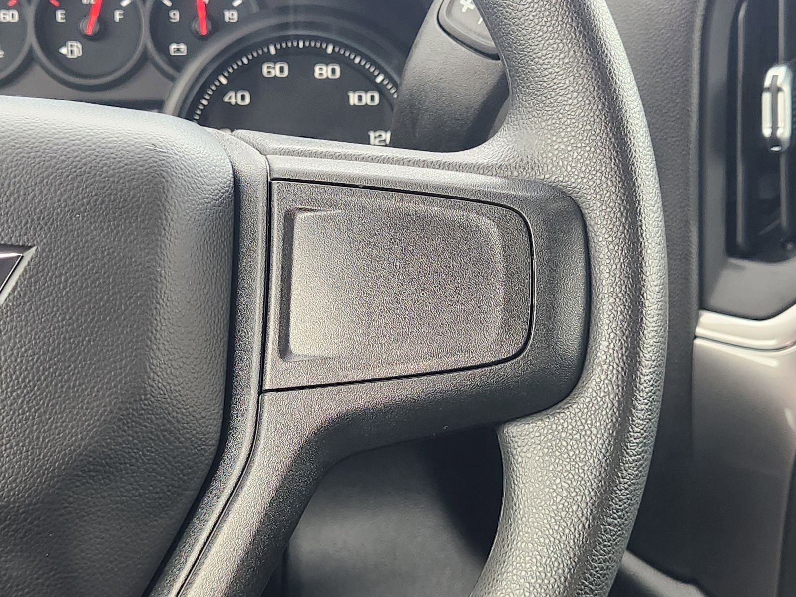 2025 Chevrolet Silverado 1500 4WD Crew Cab Short Bed Custom