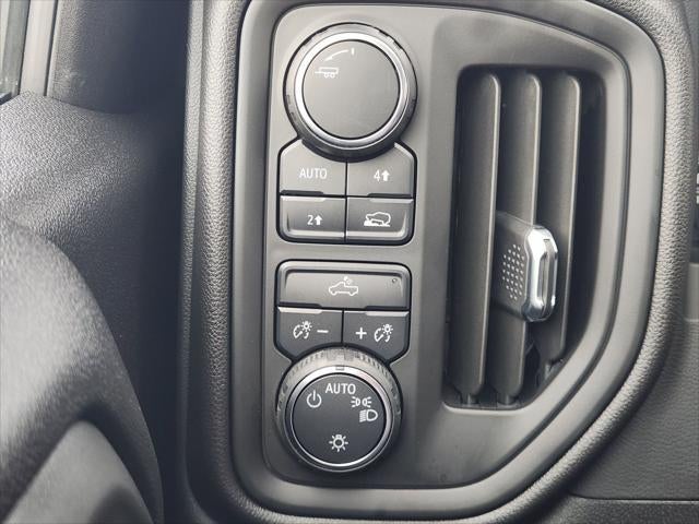 2025 Chevrolet Silverado 1500 4WD Crew Cab Short Bed Custom