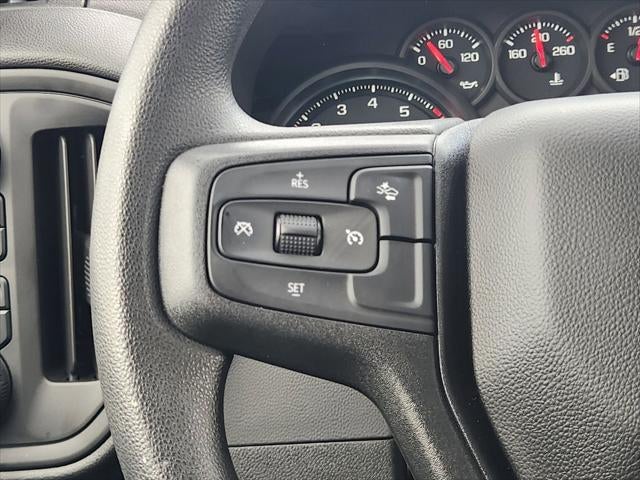 2025 Chevrolet Silverado 1500 4WD Crew Cab Short Bed Custom