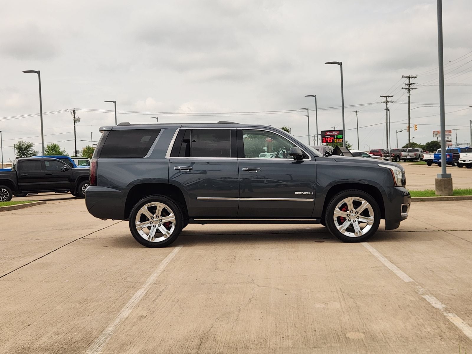2020 GMC Yukon 4WD Denali