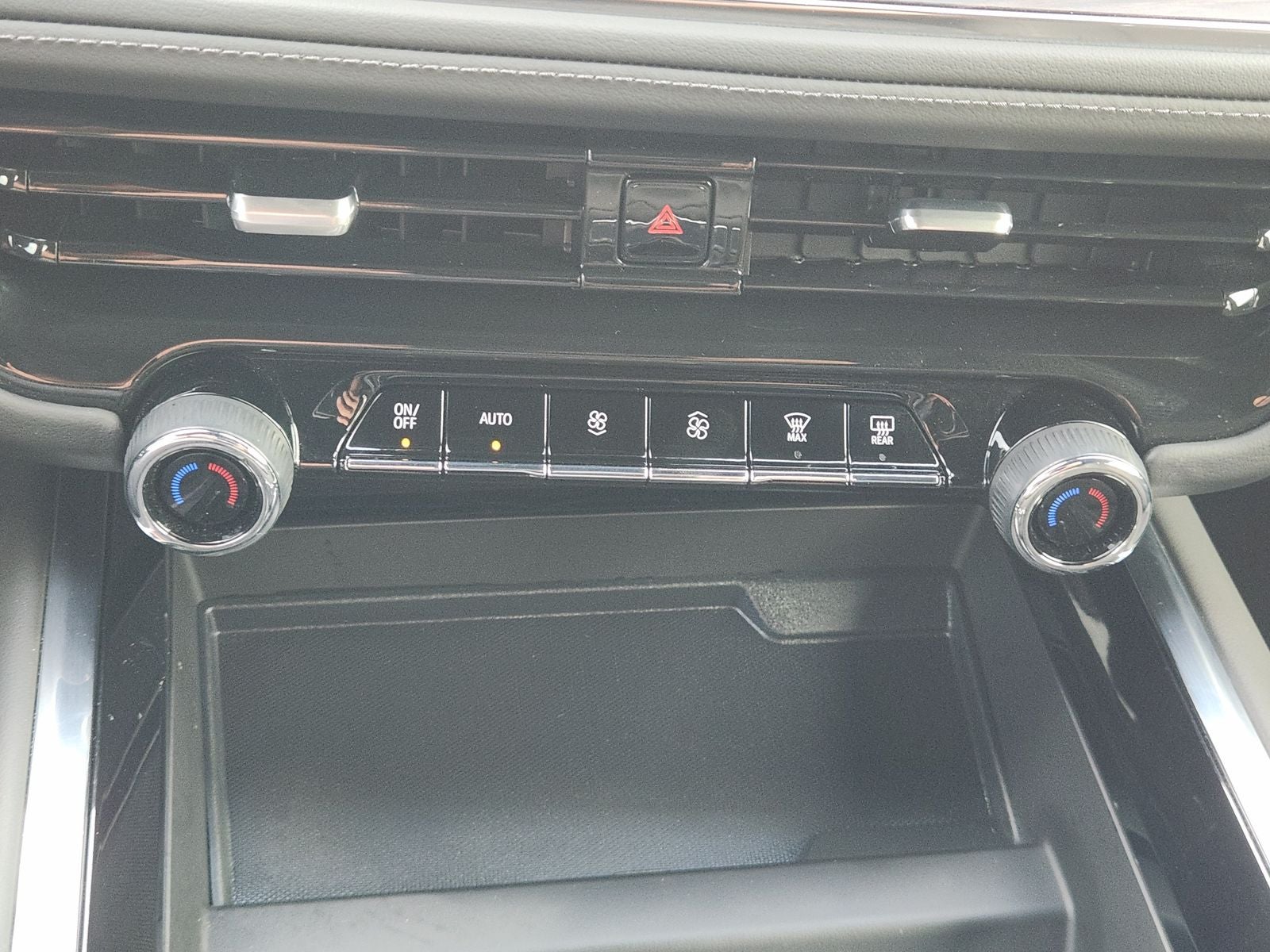 2025 Chevrolet Tahoe 2WD LS