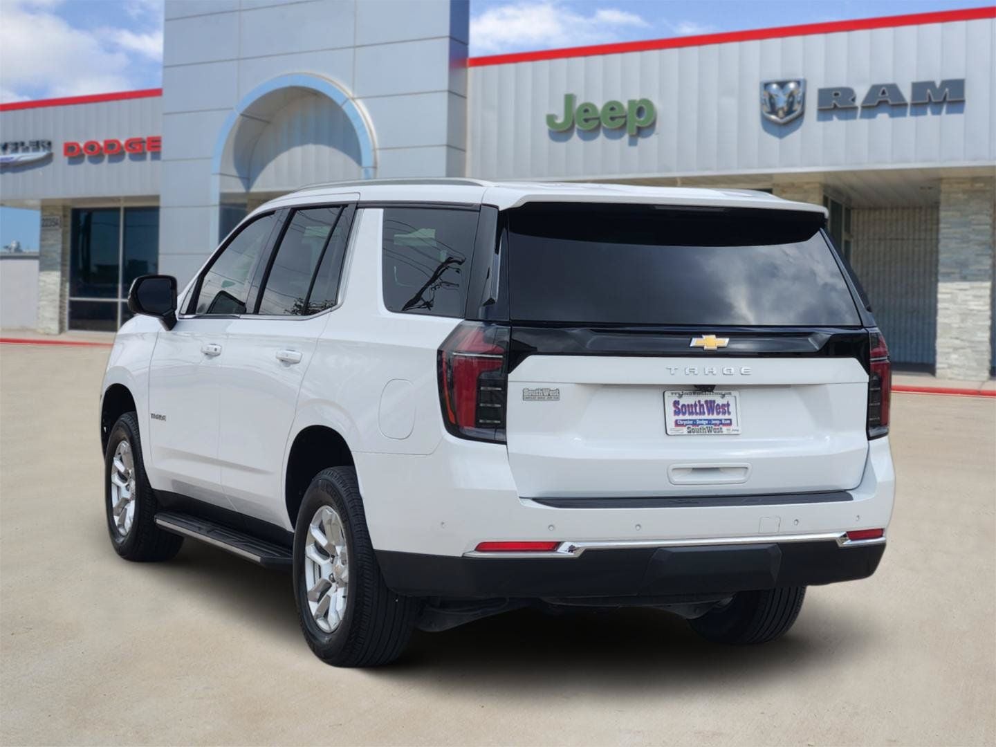 2025 Chevrolet Tahoe 2WD LS