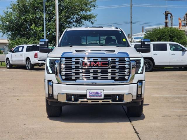 2024 GMC Sierra 2500HD 4WD Crew Cab Standard Bed Denali