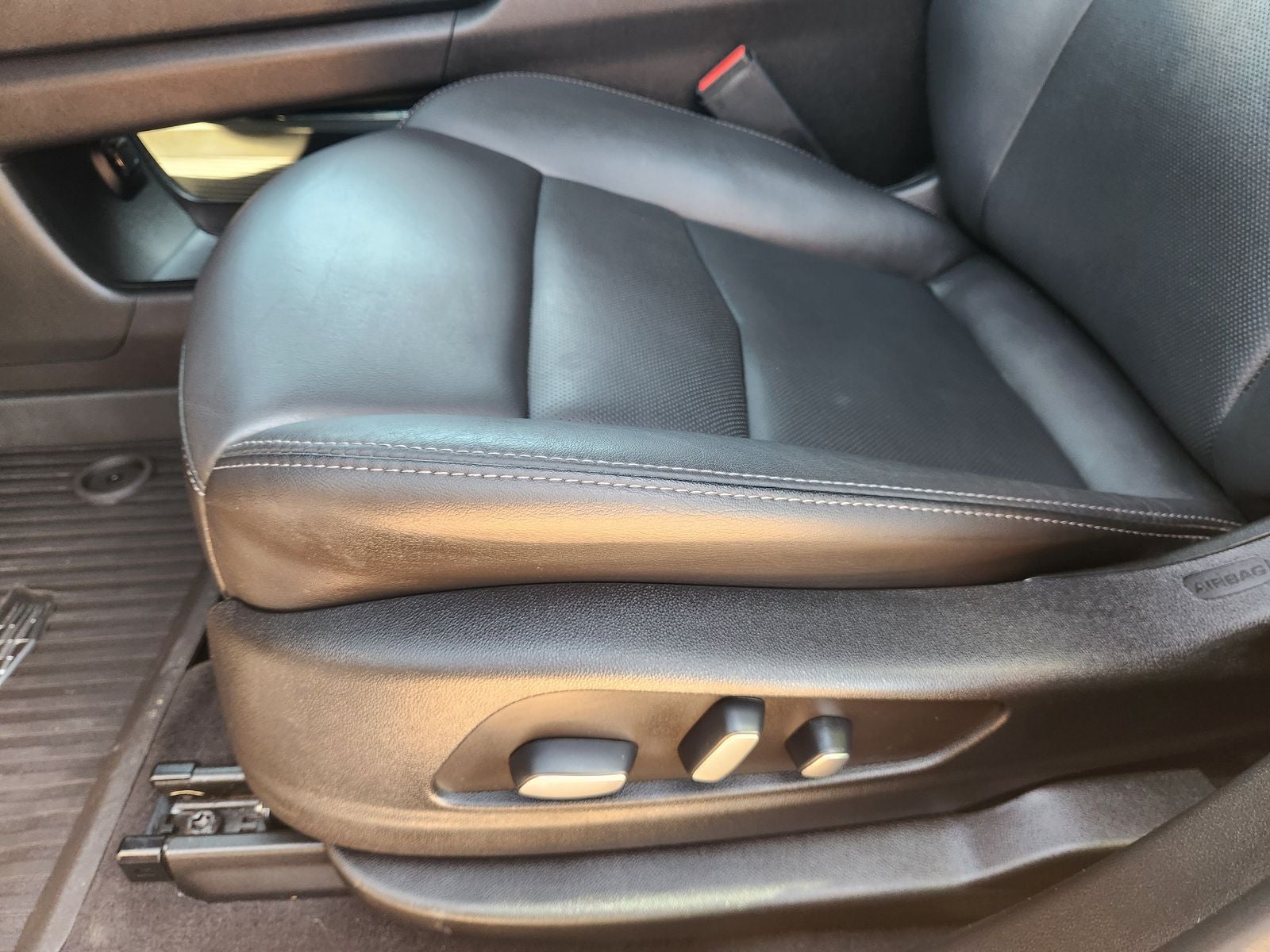 2022 Cadillac XT5 AWD Premium Luxury