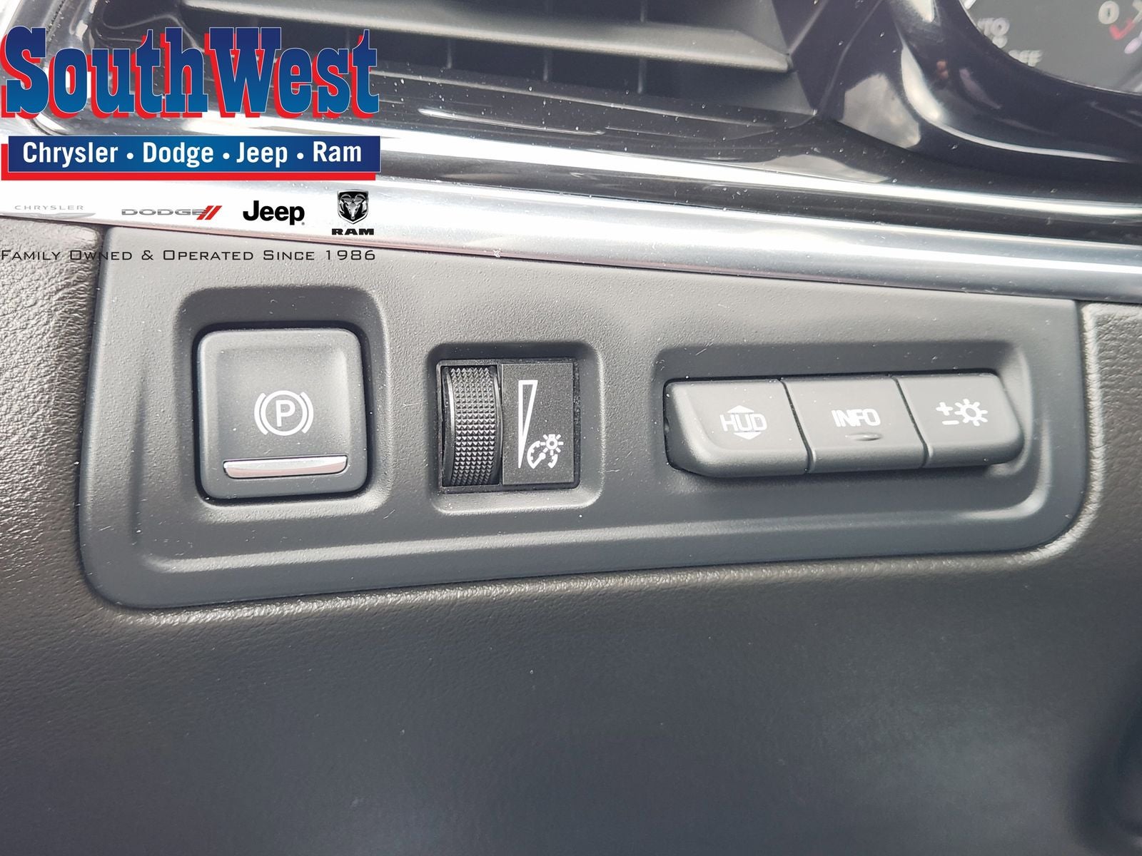 2022 Cadillac XT6 FWD Premium Luxury