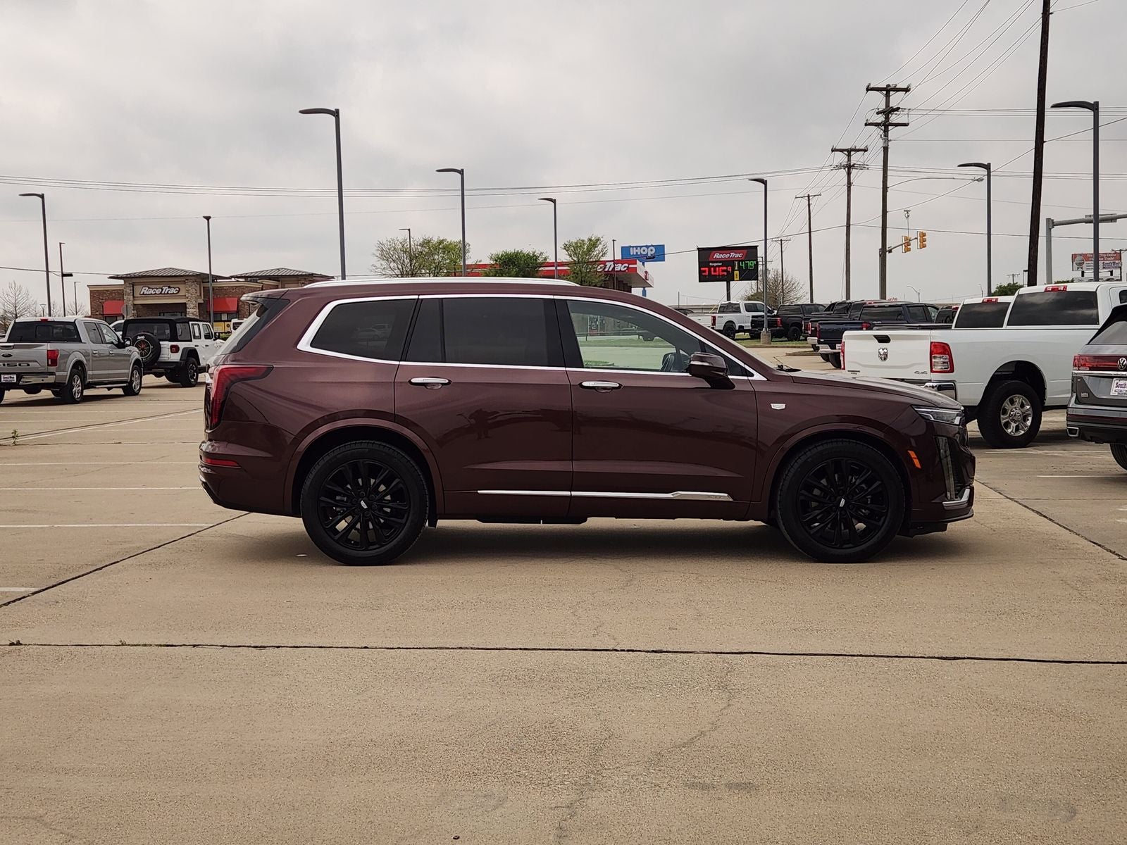 2022 Cadillac XT6 FWD Premium Luxury
