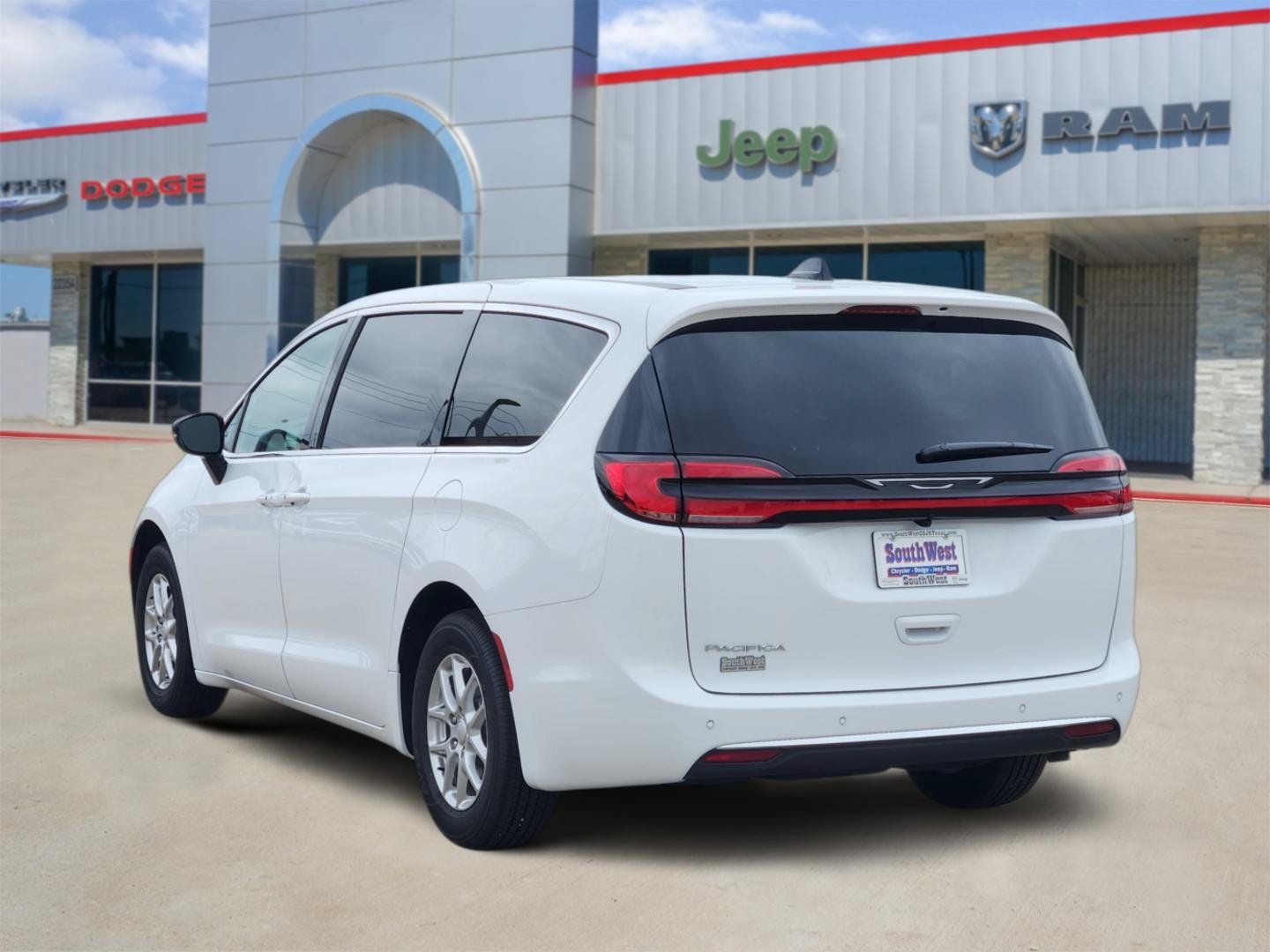 2027 Chrysler Pacifica PACIFICA SELECT