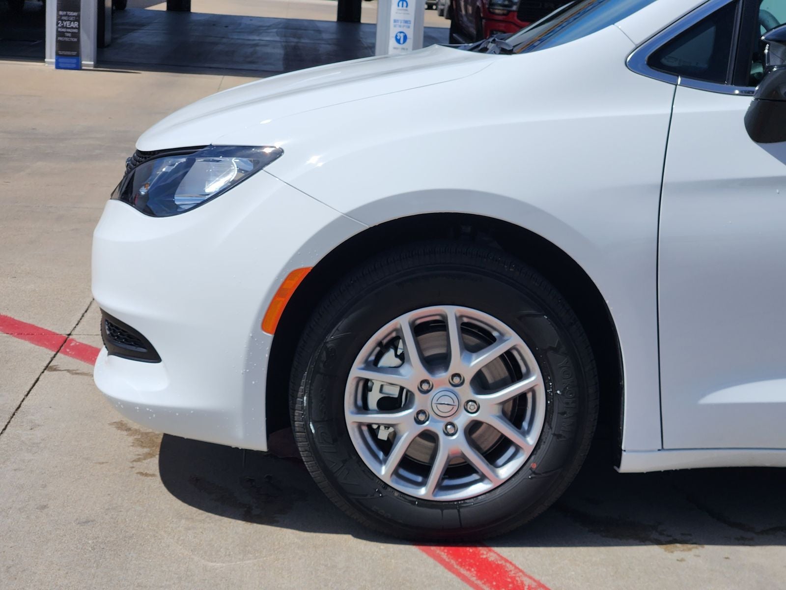 2026 Chrysler Voyager VOYAGER LX