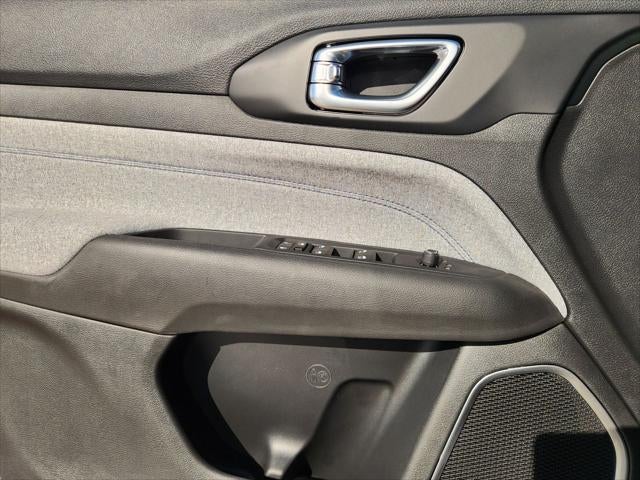 2026 Jeep Compass COMPASS LATITUDE 4X4