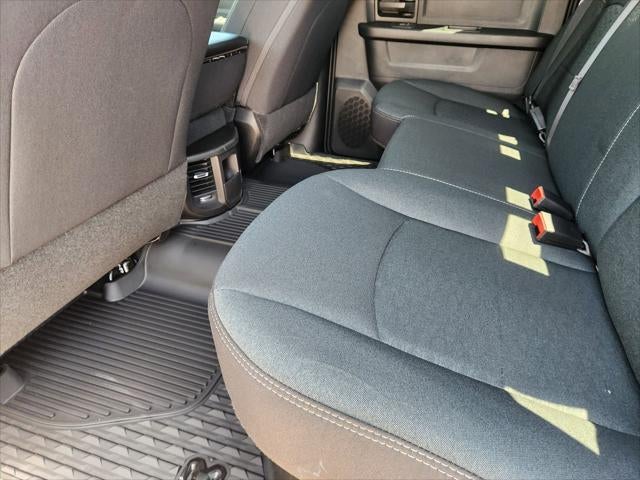 2026 RAM Ram 2500 RAM 2500 BLACK EXPRESS CREW CAB 4X4 8' BOX