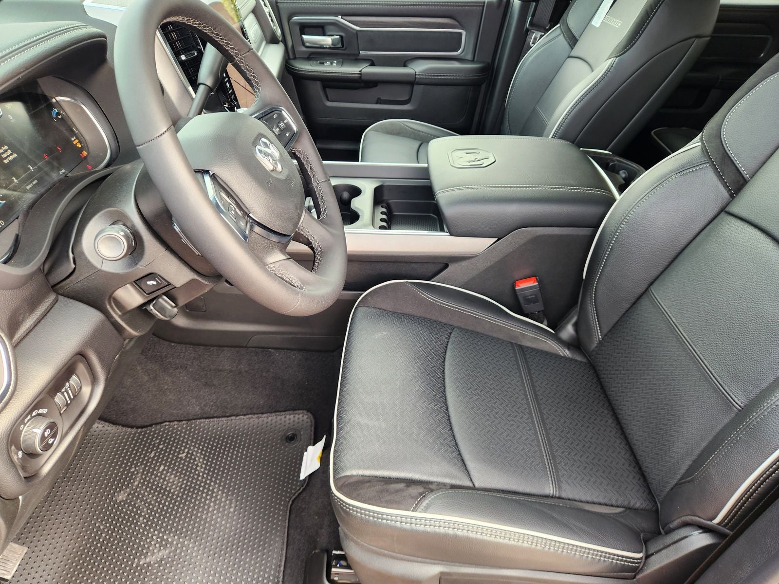 2026 RAM Ram 2500 RAM 2500 LARAMIE MEGA CAB 4X4 6'4' BOX