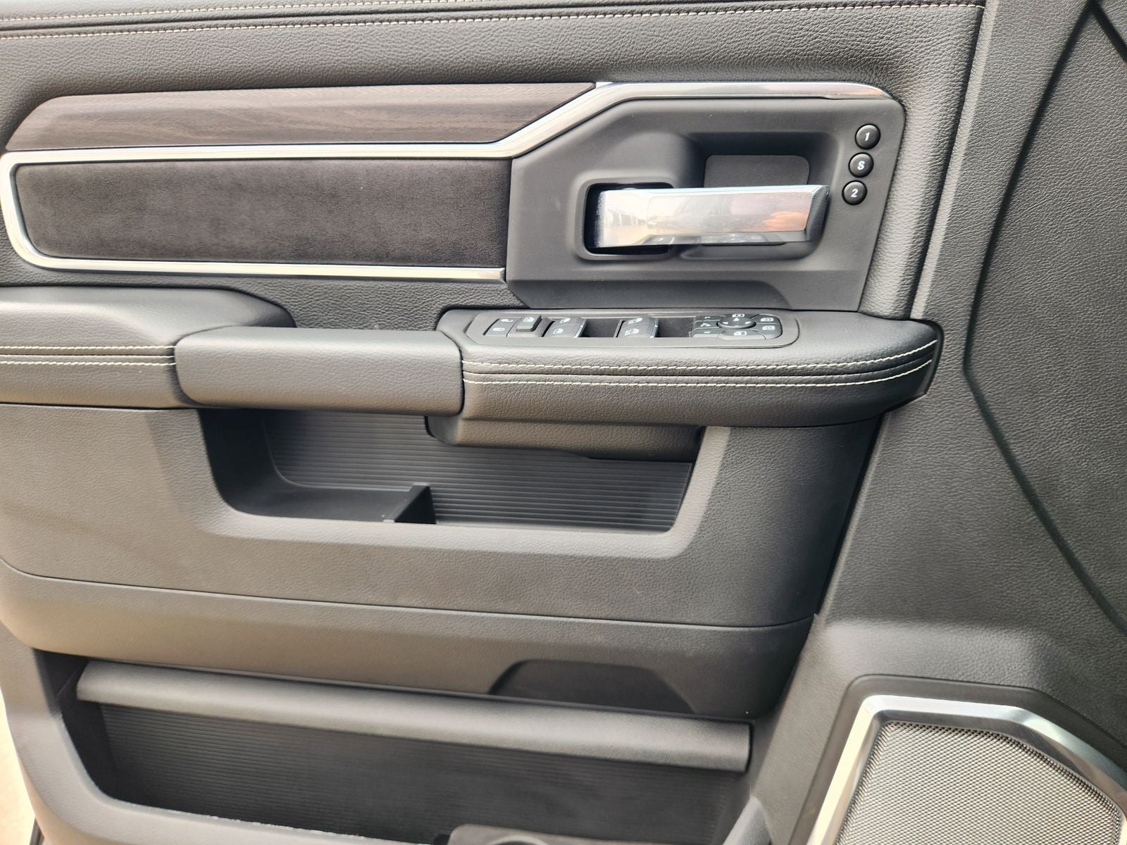 2026 RAM Ram 2500 RAM 2500 LARAMIE MEGA CAB 4X4 6'4' BOX