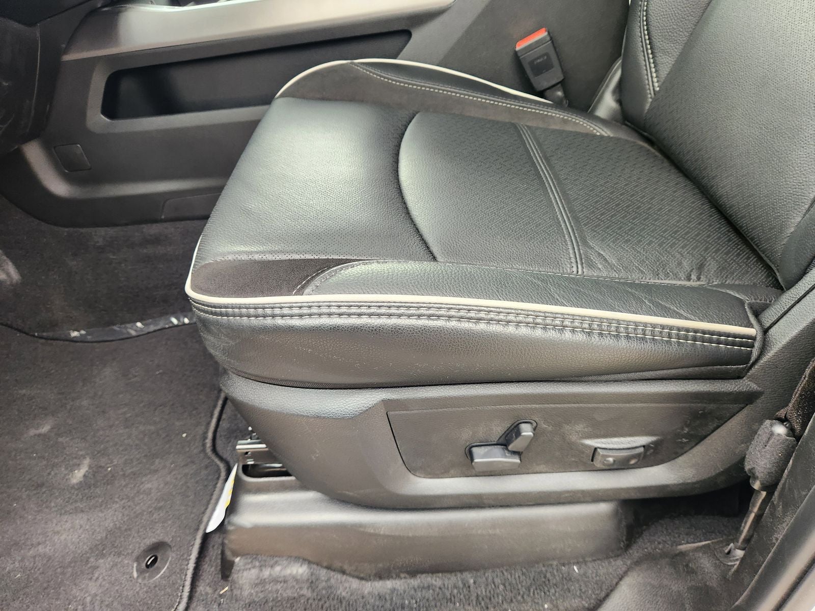 2026 RAM Ram 2500 RAM 2500 LARAMIE MEGA CAB 4X4 6'4' BOX