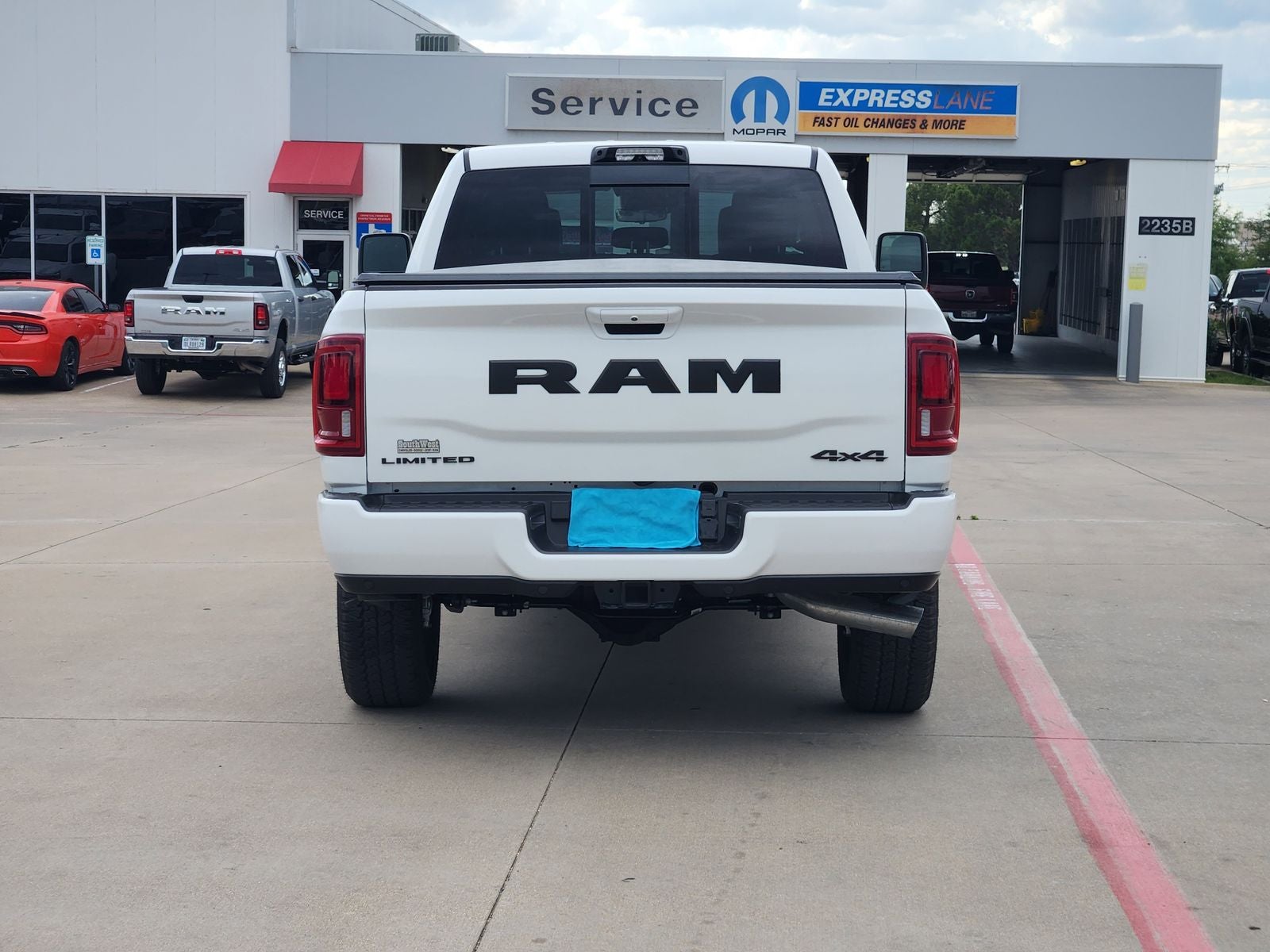2026 RAM Ram 2500 RAM 2500 LIMITED CREW CAB 4X4 6'4' BOX