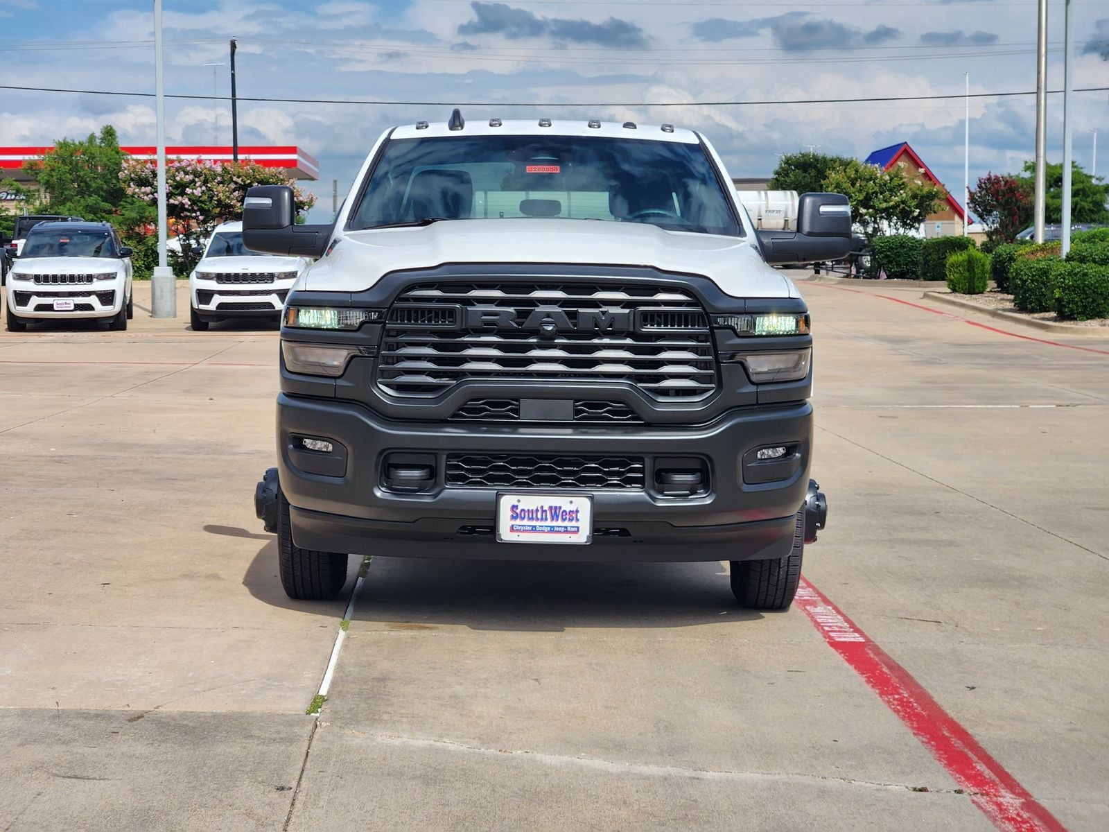 2026 RAM Ram 3500 RAM 3500 TRADESMAN CREW CAB 4X4 8' BOX