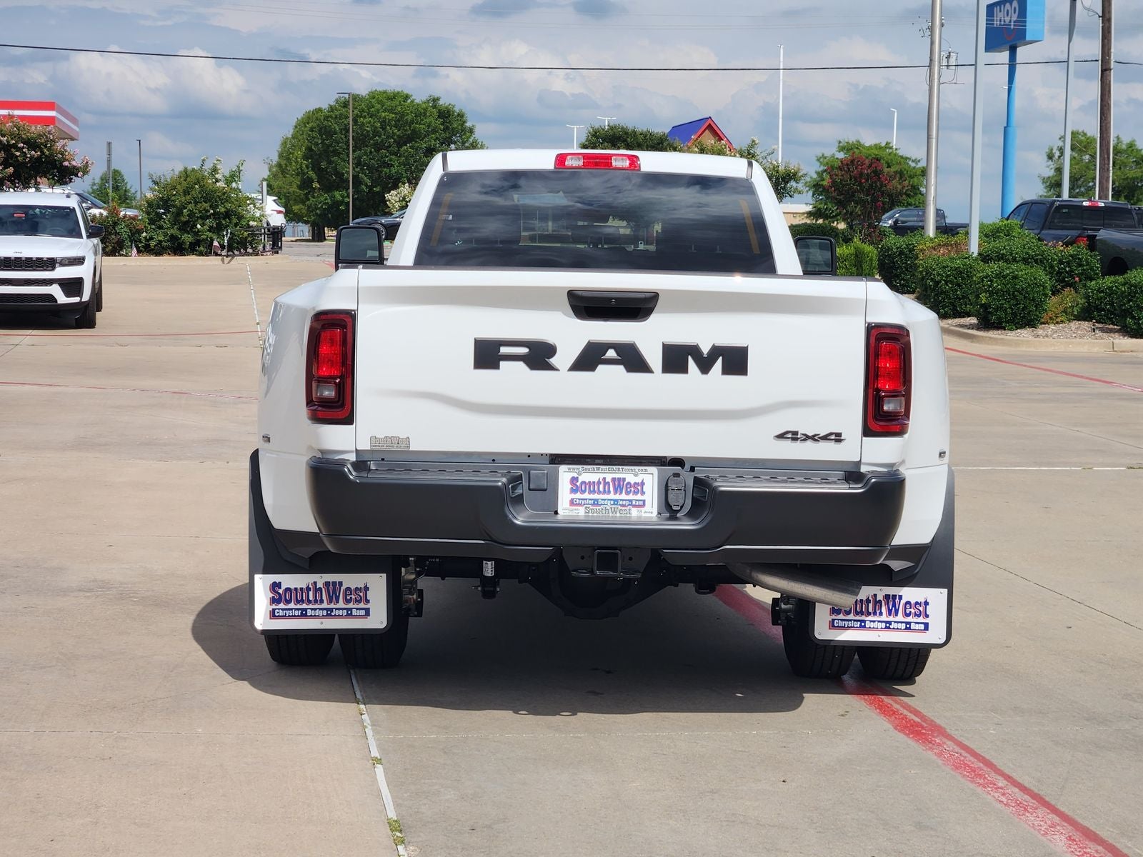 2026 RAM Ram 3500 RAM 3500 TRADESMAN CREW CAB 4X4 8' BOX