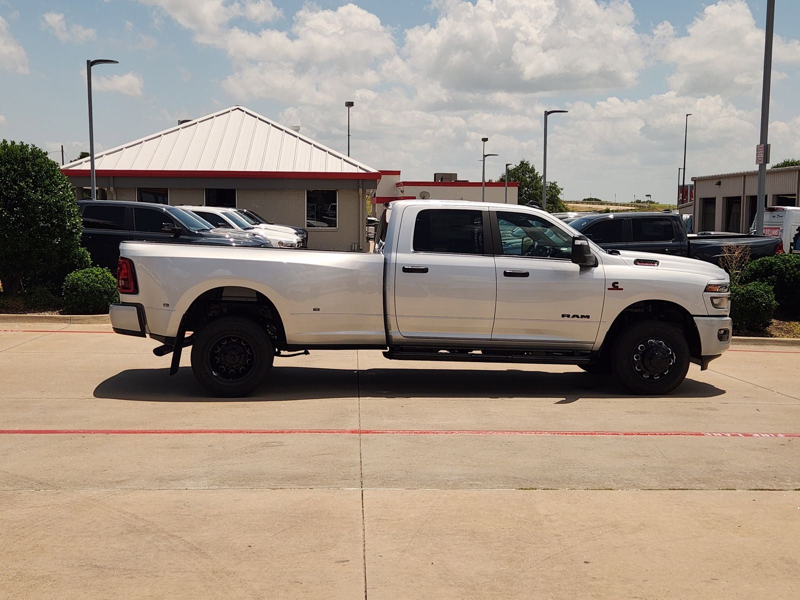 2026 RAM Ram 3500 RAM 3500 LONE STAR CREW CAB 4X4 8' BOX