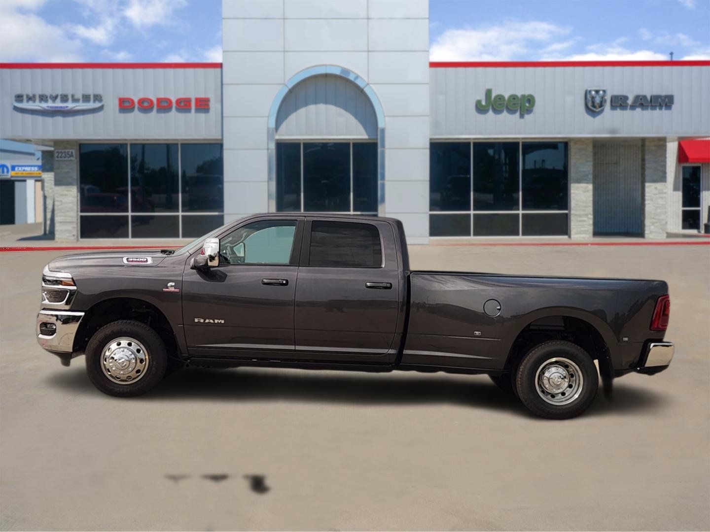 2026 RAM Ram 3500 RAM 3500 LARAMIE CREW CAB 4X4 8' BOX