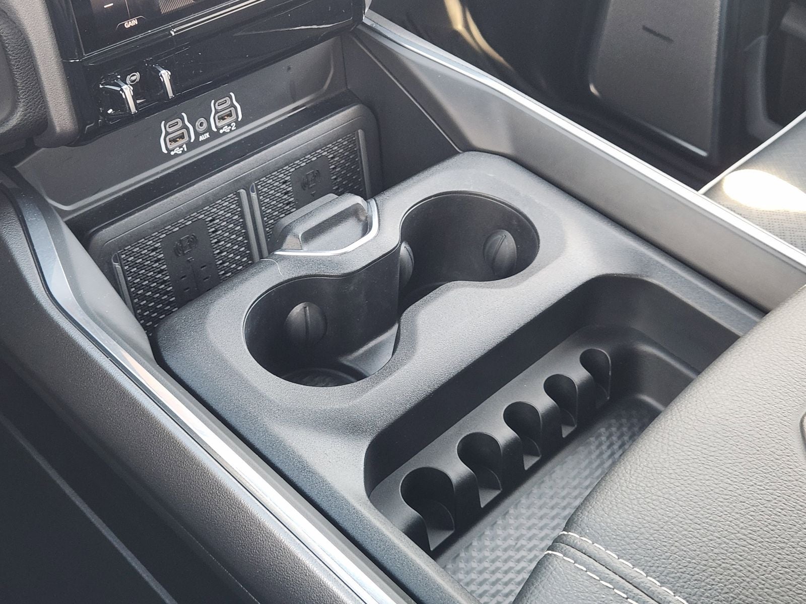 2025 RAM Ram 3500 Laramie Crew Cab 4x4 8' Box