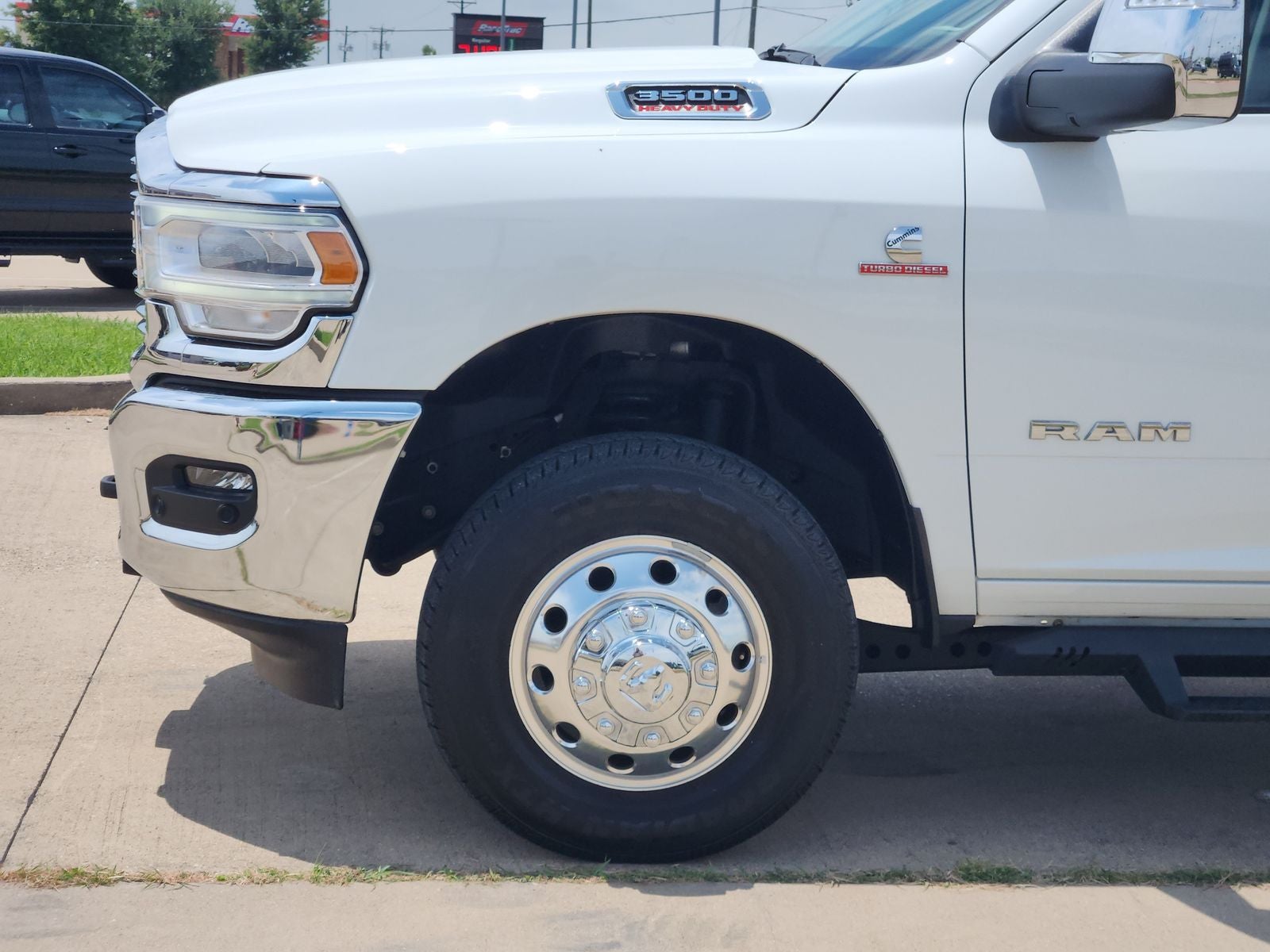 2024 RAM Ram 3500 Laramie Mega Cab 4x4 6'4' Box