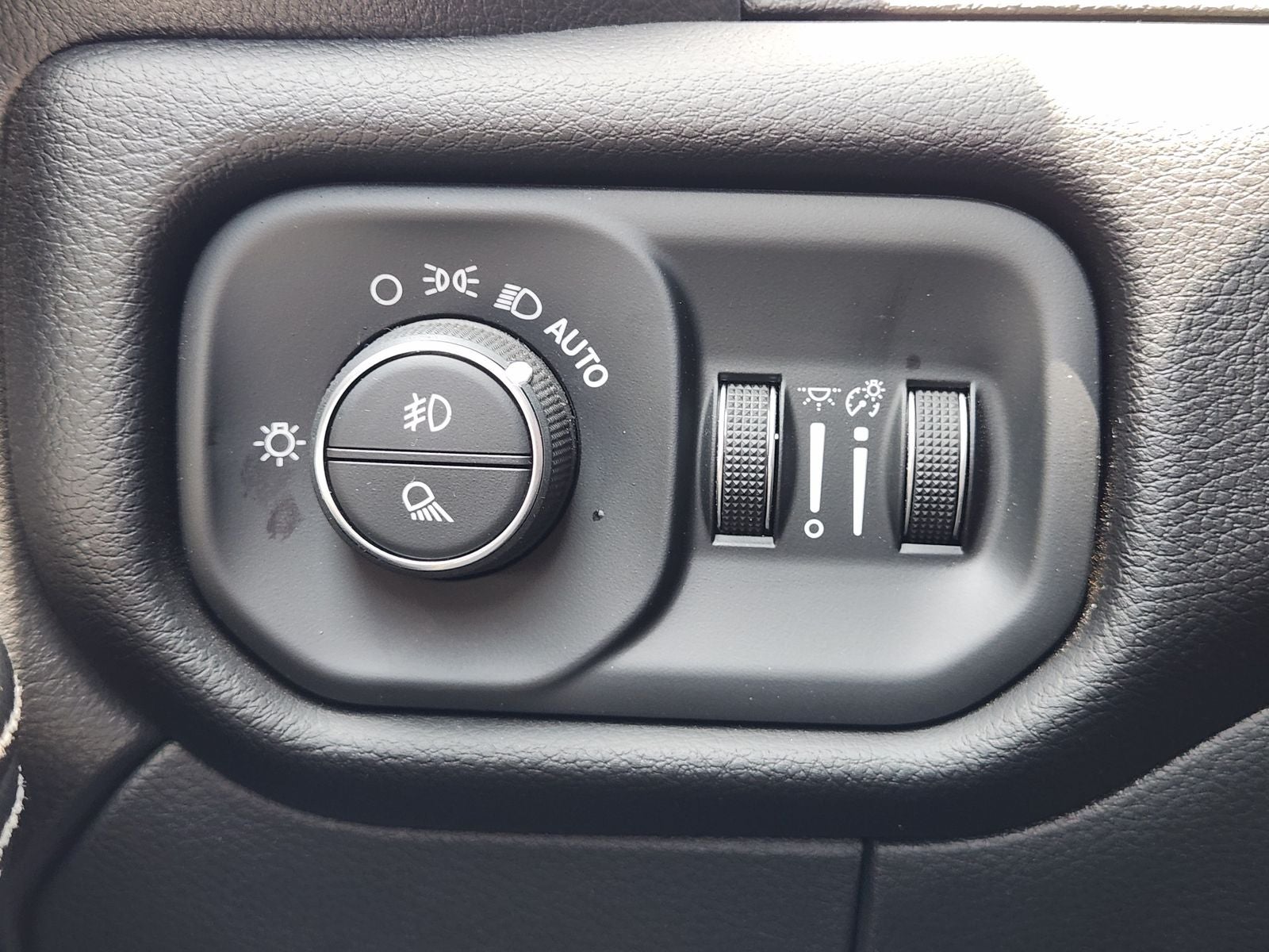 2024 RAM Ram 3500 Laramie Mega Cab 4x4 6'4' Box
