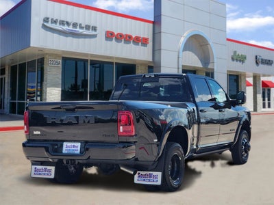 2026 RAM Ram 3500 RAM 3500 LIMITED CREW CAB 4X4 8' BOX