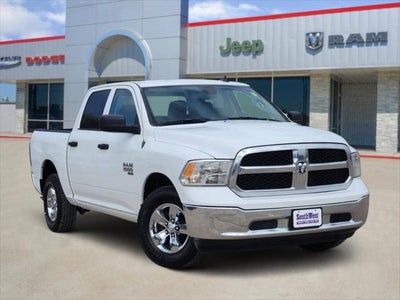 2023 RAM 1500 Classic SLT Crew Cab 4x4 5'7' Box