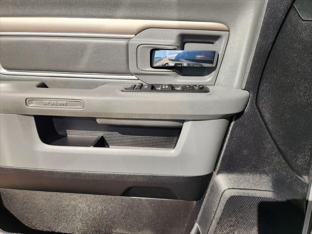 2017 RAM Ram 1500 Big Horn Crew Cab 4x4 5'7' Box