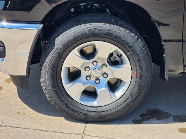 2026 RAM Ram 1500 RAM 1500 LONE STAR CREW CAB 4X2 5'7' BOX