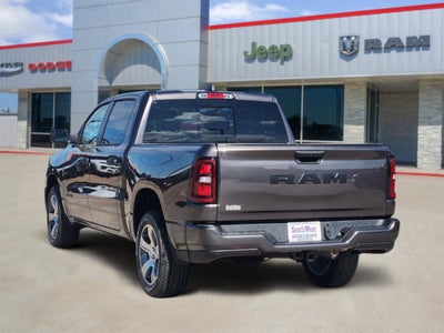 2026 RAM Ram 1500 RAM 1500 EXPRESS CREW CAB 4X2 5'7' BOX