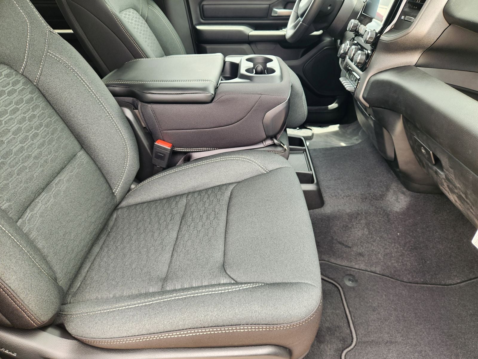 2026 RAM Ram 1500 RAM 1500 EXPRESS CREW CAB 4X2 5'7' BOX