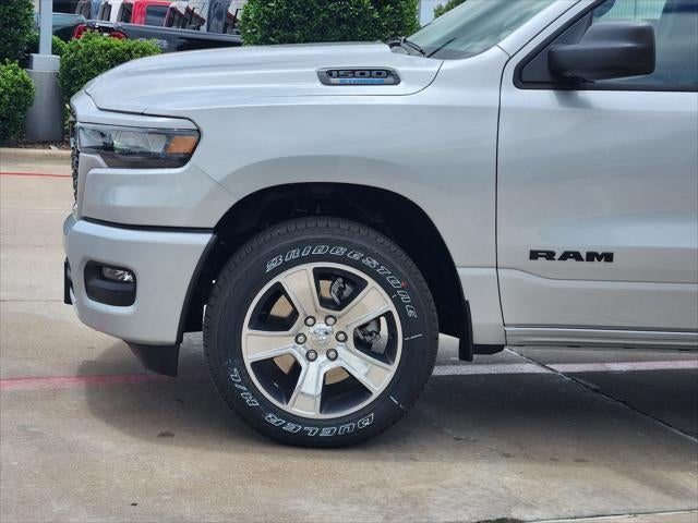 2026 RAM Ram 1500 RAM 1500 EXPRESS CREW CAB 4X2 5'7' BOX