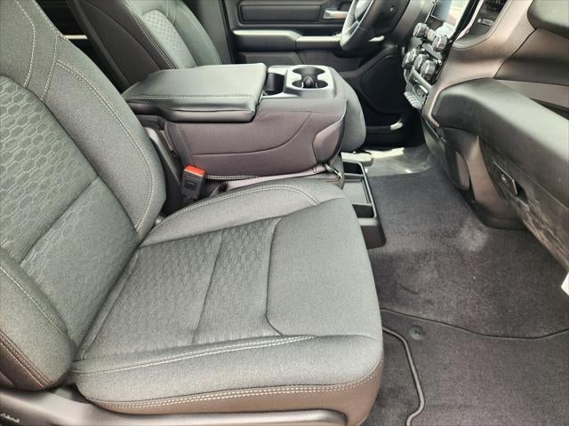 2026 RAM Ram 1500 RAM 1500 EXPRESS CREW CAB 4X2 5'7' BOX