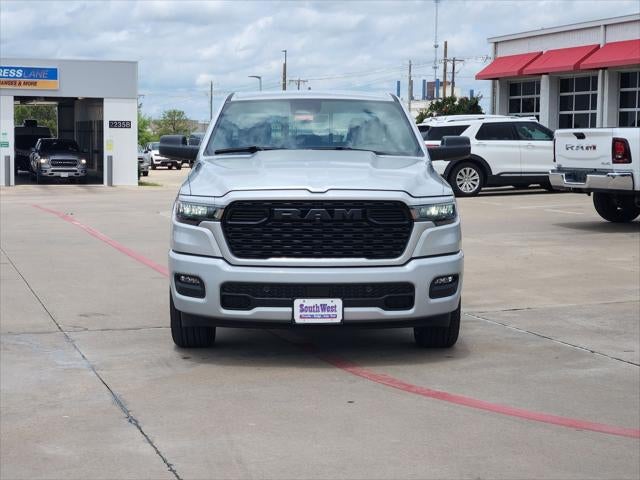 2026 RAM Ram 1500 RAM 1500 EXPRESS CREW CAB 4X2 5'7' BOX