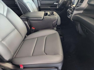 2026 RAM Ram 1500 RAM 1500 TRADESMAN CREW CAB 4X2 5'7' BOX