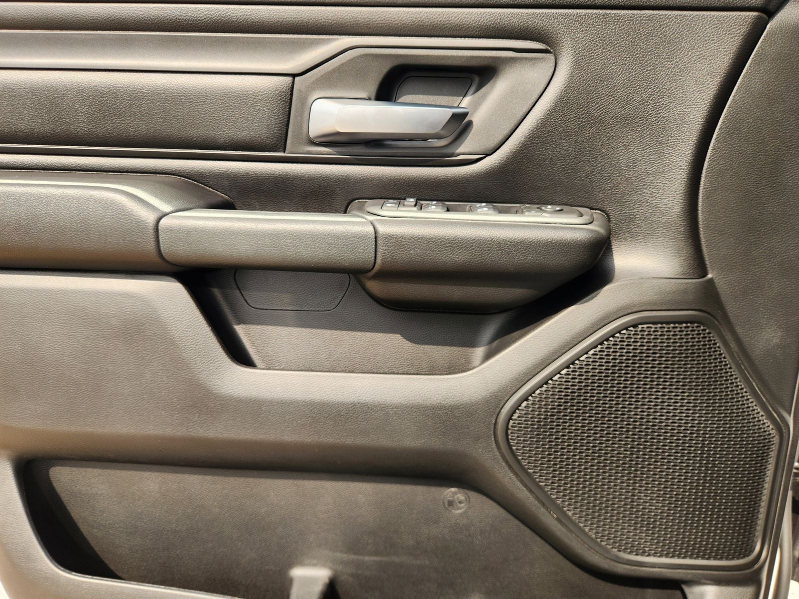 2026 RAM Ram 1500 RAM 1500 EXPRESS CREW CAB 4X2 5'7' BOX