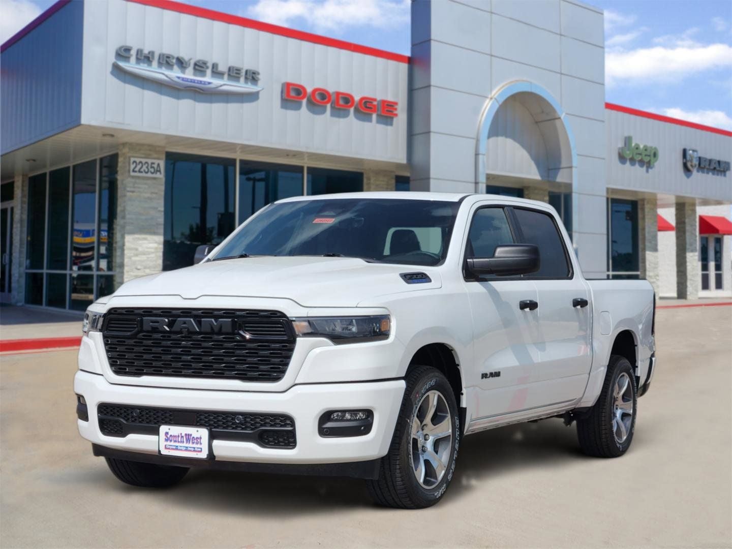 2026 RAM Ram 1500 RAM 1500 EXPRESS CREW CAB 4X2 5'7' BOX