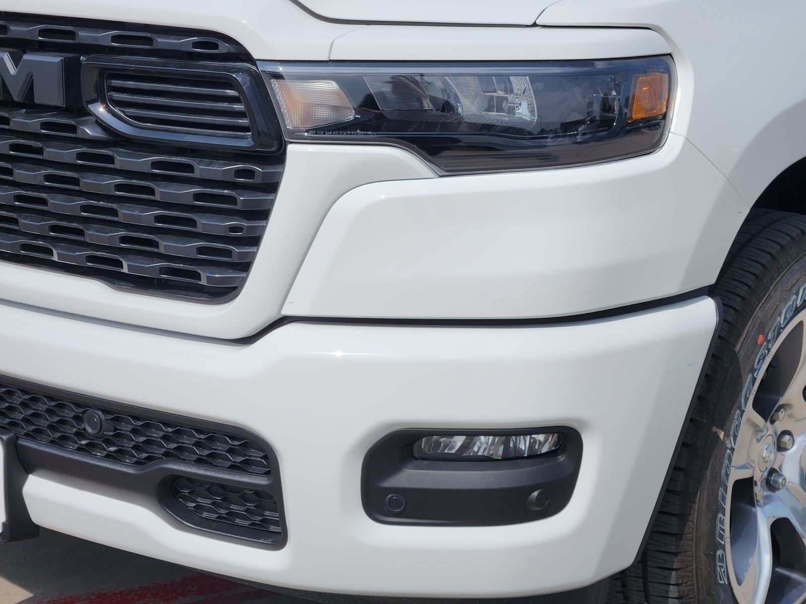 2026 RAM Ram 1500 RAM 1500 EXPRESS CREW CAB 4X2 5'7' BOX