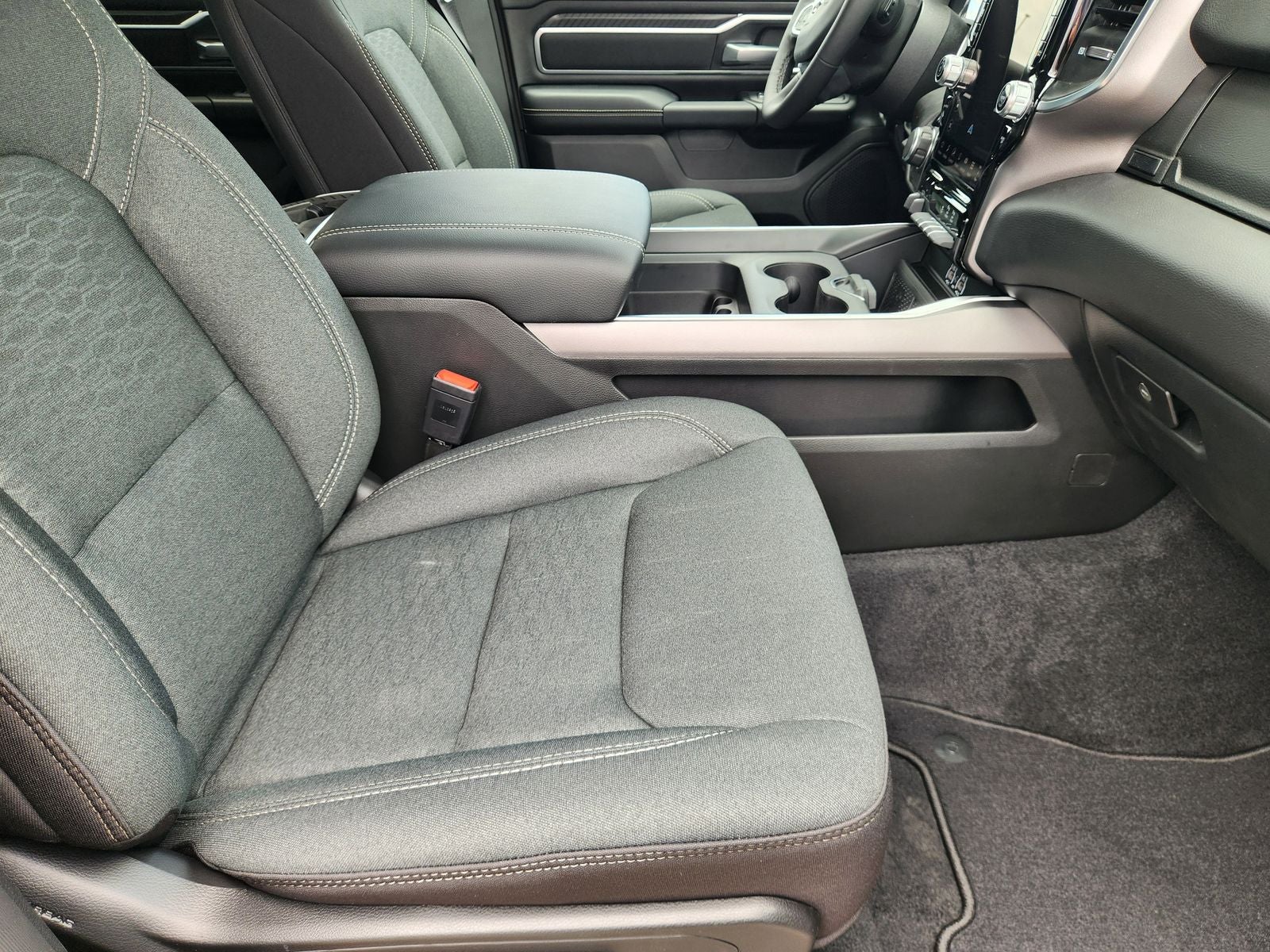 2026 RAM Ram 1500 RAM 1500 LONE STAR CREW CAB 4X4 5'7' BOX