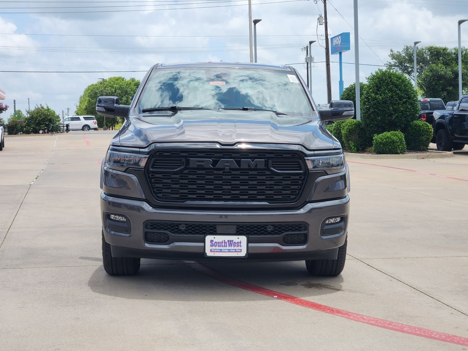 2026 RAM Ram 1500 RAM 1500 LONE STAR CREW CAB 4X4 5'7' BOX
